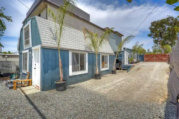 1524 N Coast Hwy 101, Encinitas, CA 92024