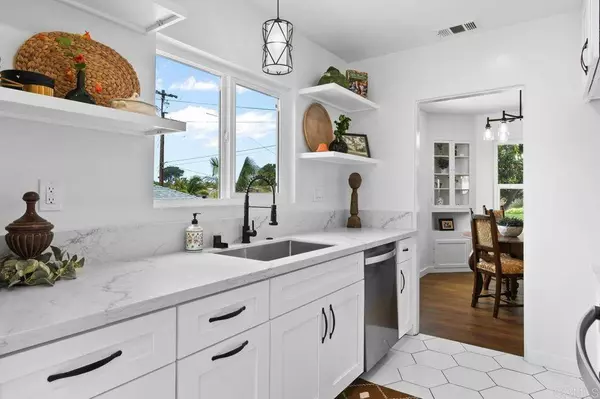 4055 Bernice DR, San Diego, CA 92107