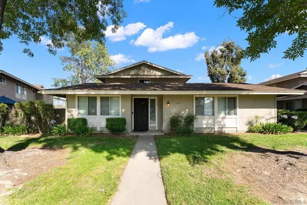967 Amistad Pl #A, El Cajon, CA 92019