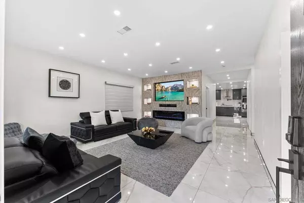 4961 E Mountain View Dr, San Diego, CA 92116