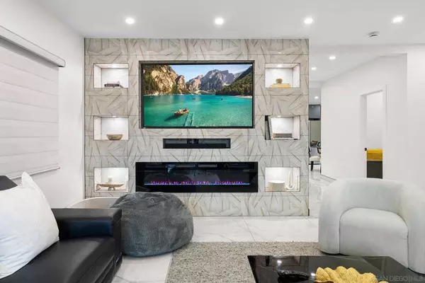 4961 E Mountain View Dr, San Diego, CA 92116