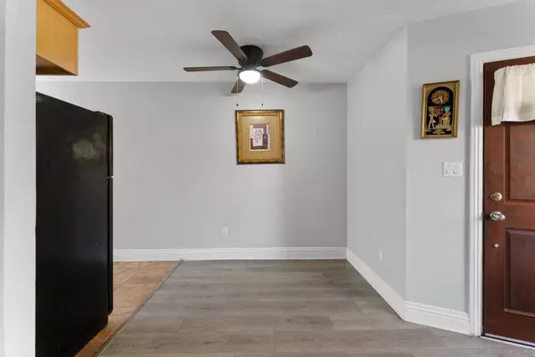 1160 E Lexington #6, El Cajon, CA 92019