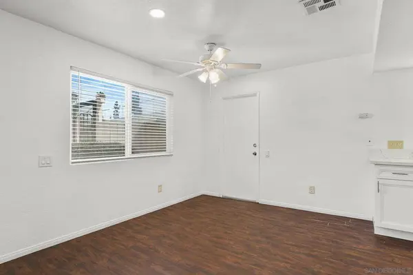 1351 E MADISON AVE, El Cajon, CA 92021
