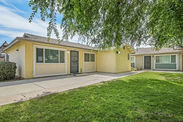 1351 E MADISON AVE, El Cajon, CA 92021