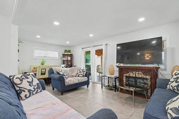8032 Poplin Drive, Santee, CA 92071