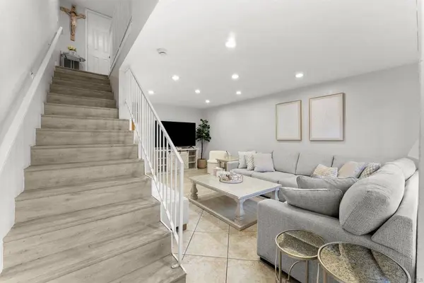 317 S Mollison #3, El Cajon, CA 92020