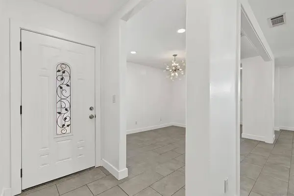 8032 poplin Drive, Santee, CA 92071