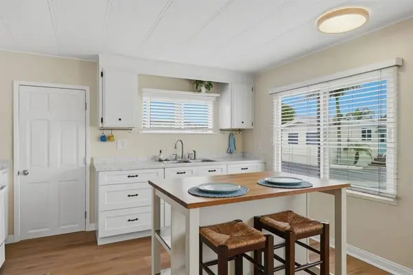 699 N Vulcan #83, Encinitas, CA 92024
