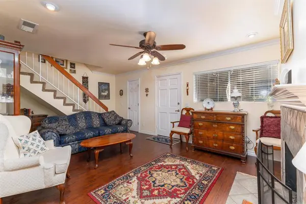 736 N Mollison AVE #A, El Cajon, CA 92021