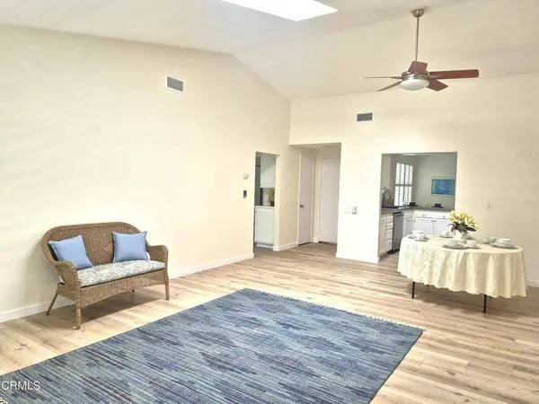 33107 Village 33, Camarillo, CA 93012