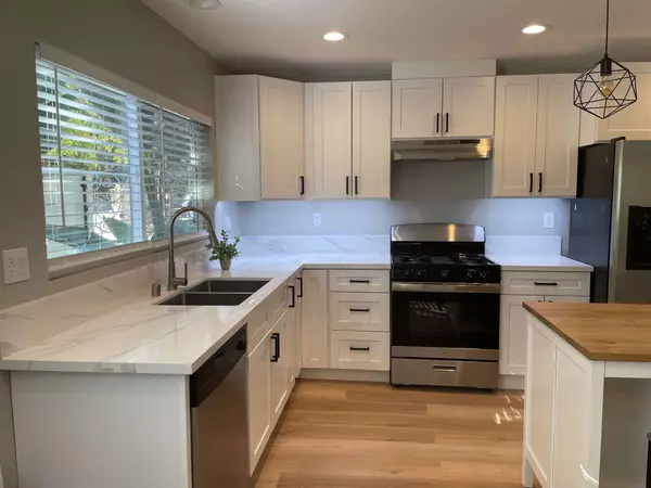 5706 Comanche Ave, Woodland Hills, CA 91367-5511