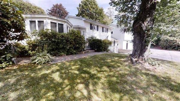 7 Wellesley DR, Pelham, NH 03076