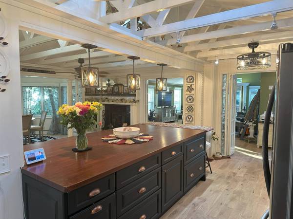 7 Wellesley DR, Pelham, NH 03076