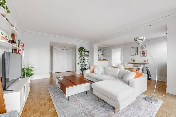 390 Commonwealth Avenue #607, Boston, MA 02215