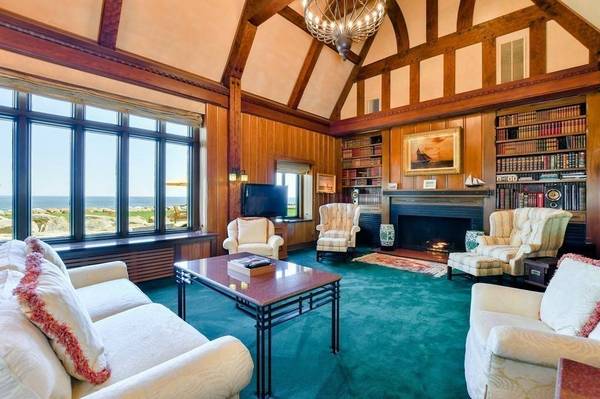 9 Drumhack Road, Gloucester, MA 01930