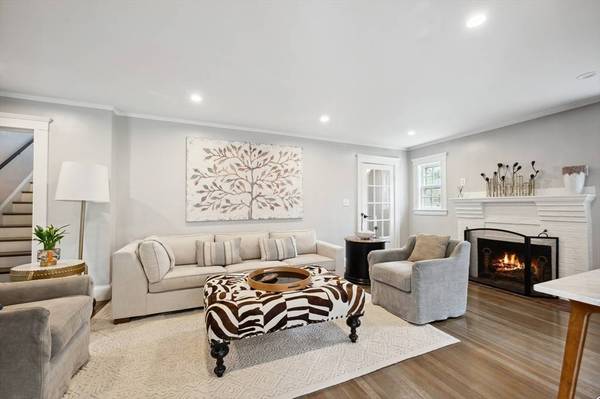 41 Laurel Drive, Needham, MA 02492