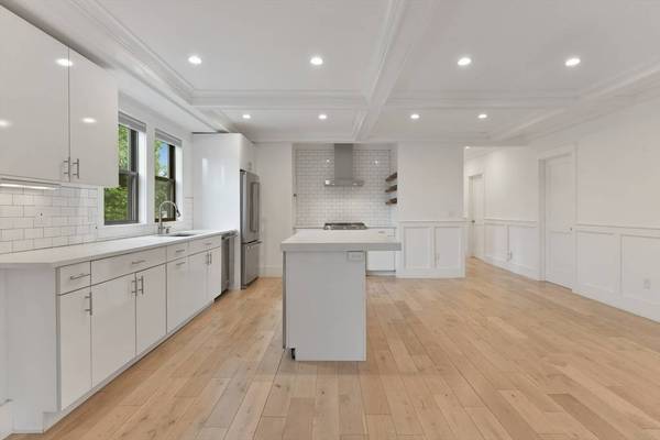 126 Central St #2, Somerville, MA 02145