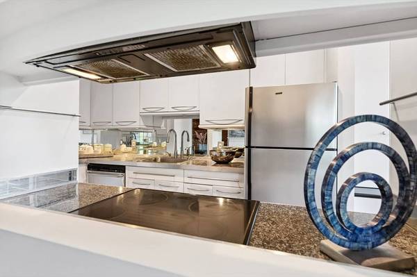 1 Worcester Square #4, Boston, MA 02118