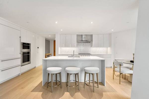 150 Seaport Boulevard #5G, Boston, MA 02210