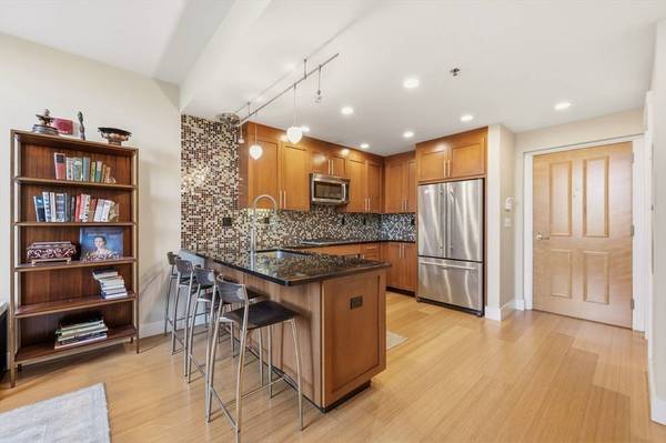 21 Father Francis Gilday #309, Boston, MA 02118