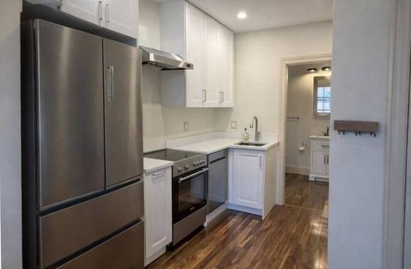 227 Marlborough St #8, Boston, MA 02116