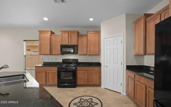 26927 N 51ST Drive, Phoenix, AZ 85083