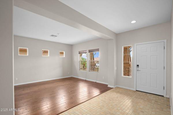 26927 N 51ST Drive, Phoenix, AZ 85083