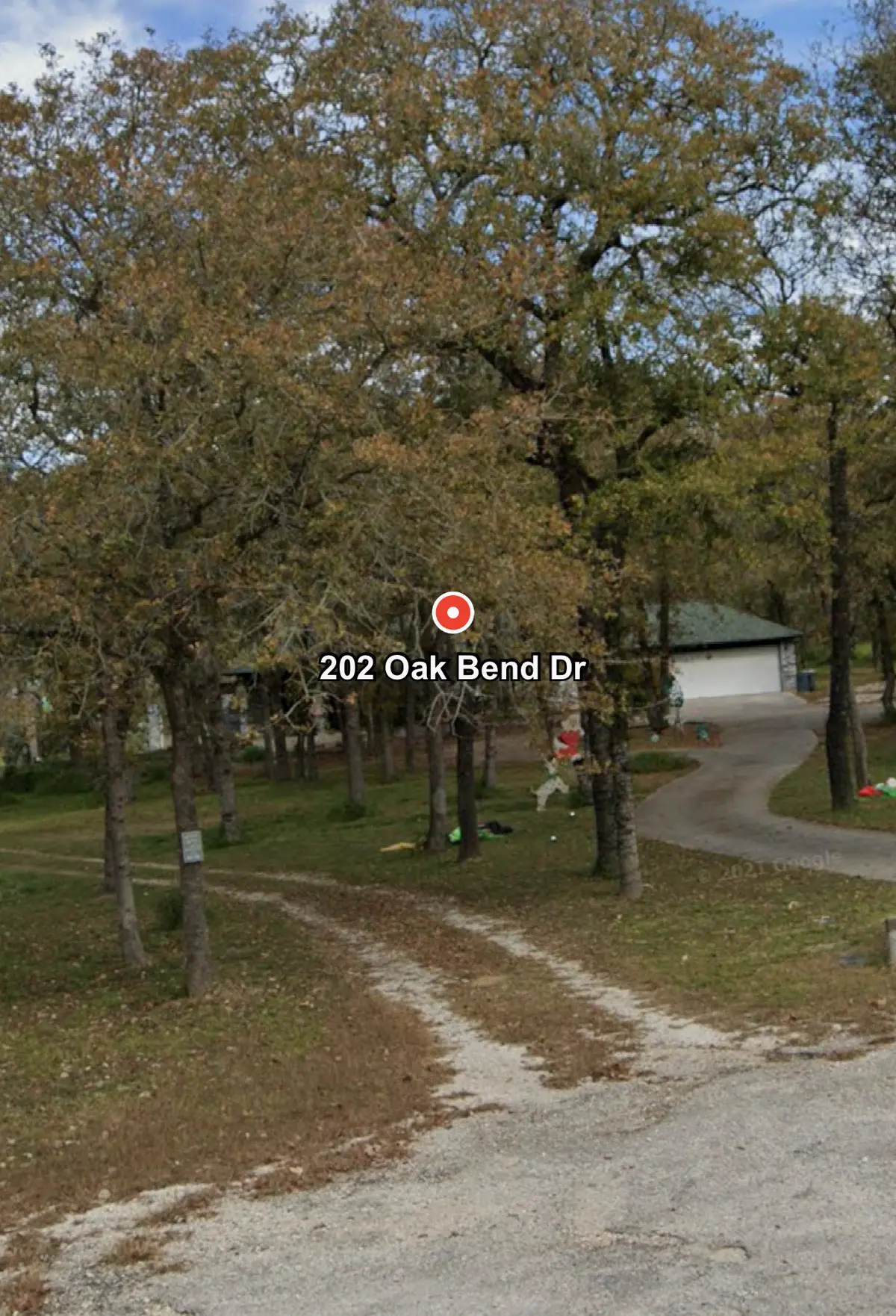 202 Oak Bend Dr, La Vernia, TX 78121-4500