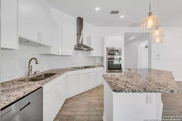 1303 Summerfield, San Antonio, TX 78258