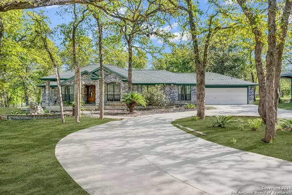 202 oak bend, La Vernia, TX 78121