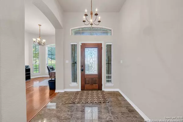 108 medora branch, Floresville, TX 78114