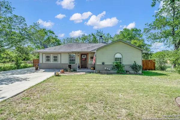 250 Kimball, La Vernia, TX 78121
