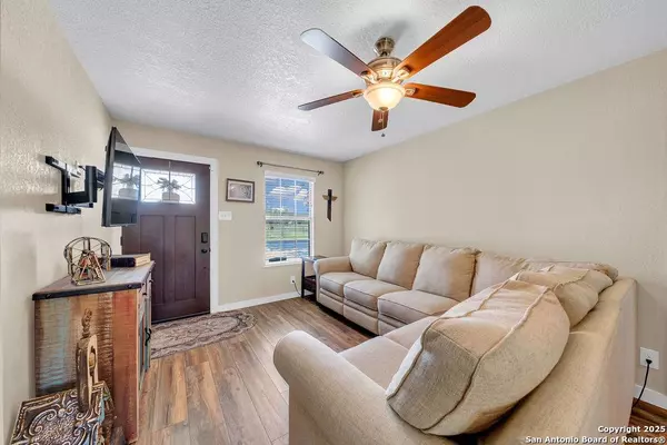 250 Kimball, La Vernia, TX 78121