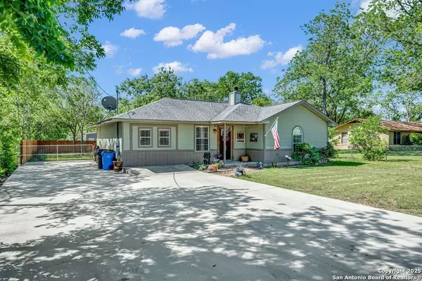 250 Kimball, La Vernia, TX 78121