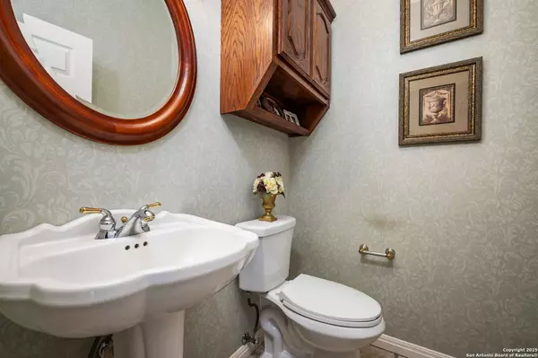 411 Sunrise Hill, San Antonio, TX 78260