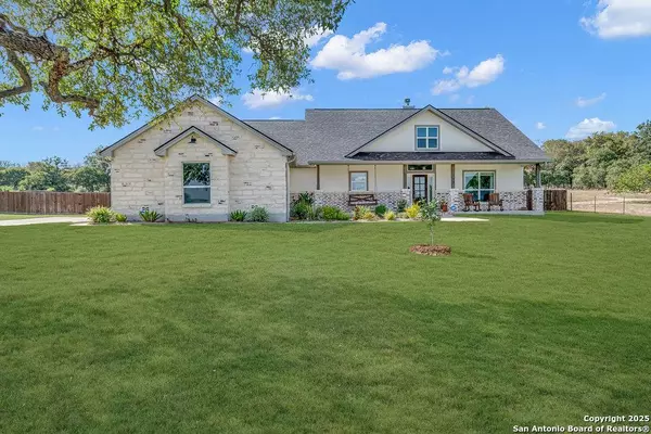 113 TRANQUILITY, La Vernia, TX 78121