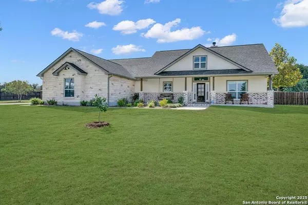 113 TRANQUILITY, La Vernia, TX 78121