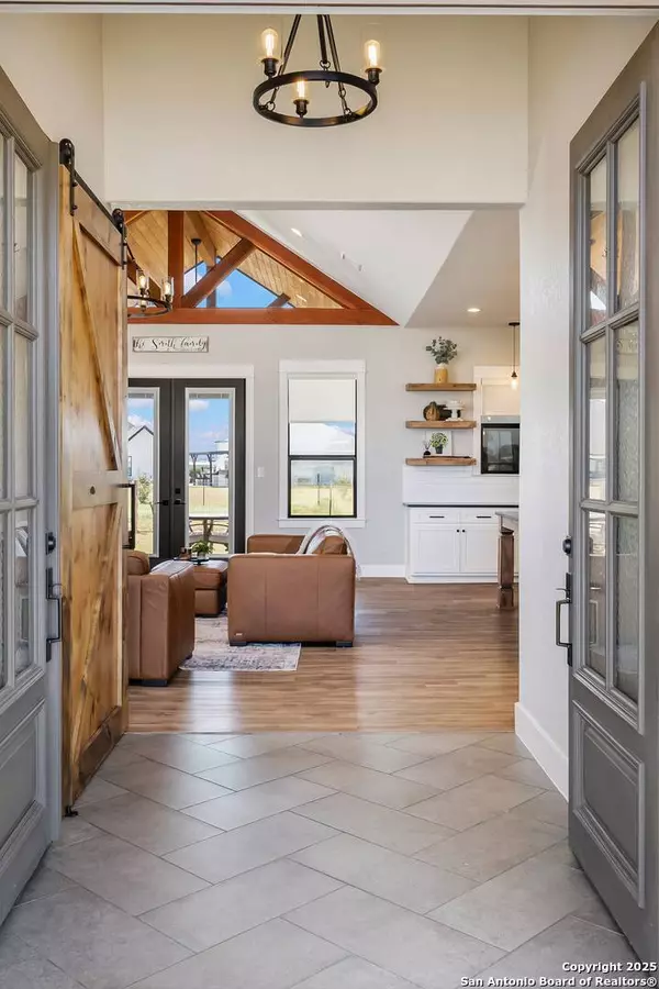 452 Farmstead, Seguin, TX 78155