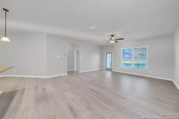 10423 FRANCISCO WAY, Converse, TX 78109