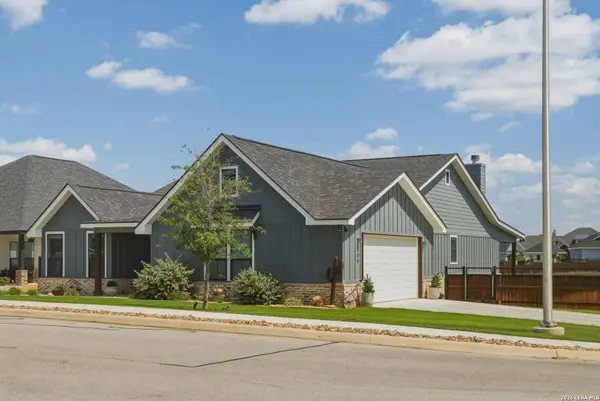 109 juniper, La Vernia, TX 78121