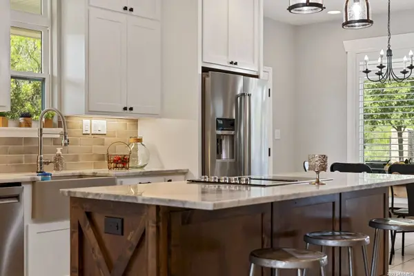 120 magnolia, La Vernia, TX 78121