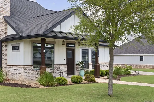 120 magnolia, La Vernia, TX 78121