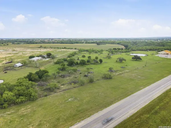 1764 LOOP 1604 S, Adkins, TX 78101