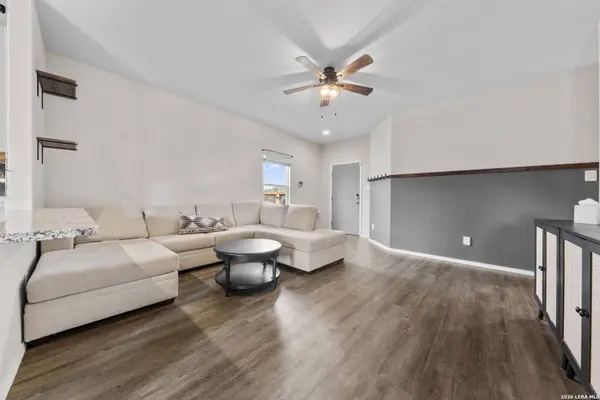 13002 HEATHERS ELM, St Hedwig, TX 78152