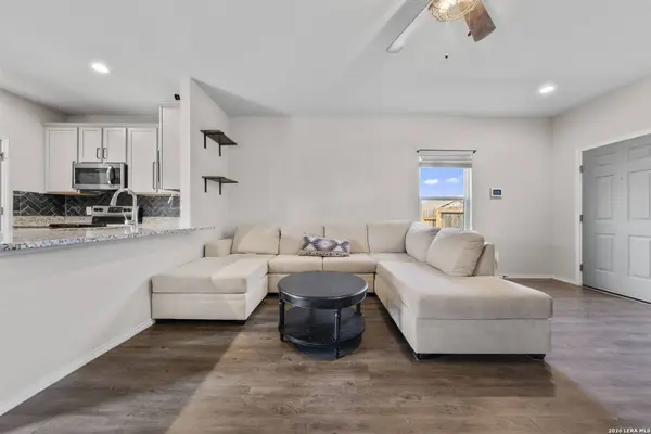 13002 HEATHERS ELM, St Hedwig, TX 78152