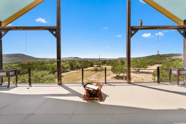 189 Scenic Sunset, Lakehills, TX 78063