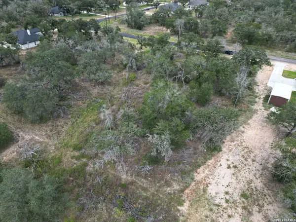 209 TIMBER PL, La Vernia, TX 78121