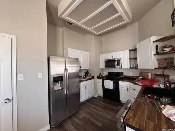 107 MUIRFIELD ST, La Vernia, TX 78121