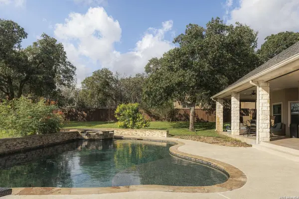 120 HIDDEN FOREST DR, La Vernia, TX 78121