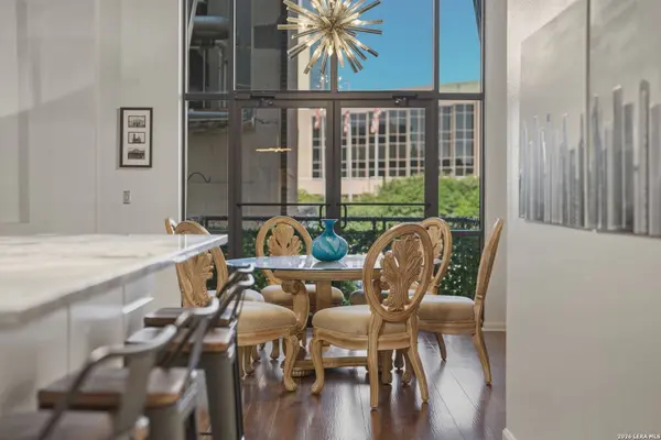 214 E TRAVIS ST UNIT APT 205, San Antonio, TX 78205